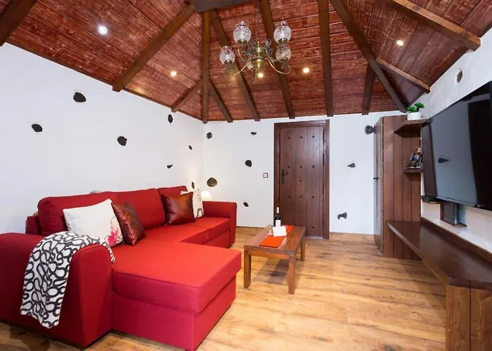 Vakantiehuis Traditional Canary In *